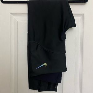 Nike holographic check leggings